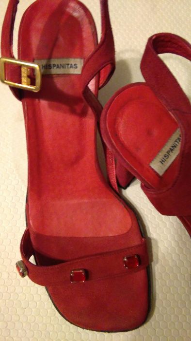 Sandálias hispanitas