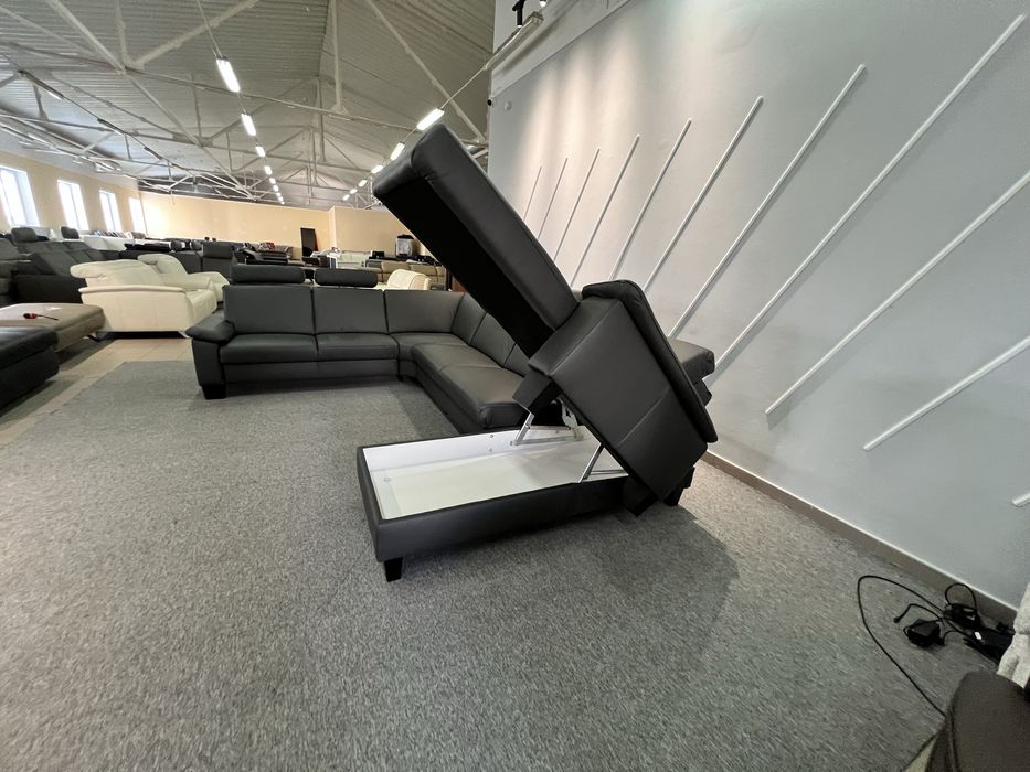 Виставковий диван  шкіряний розкладнмй з нішею п-ка темний антрацит
