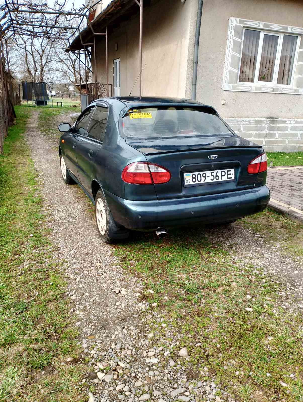 Автомобіль Daewoo Sens