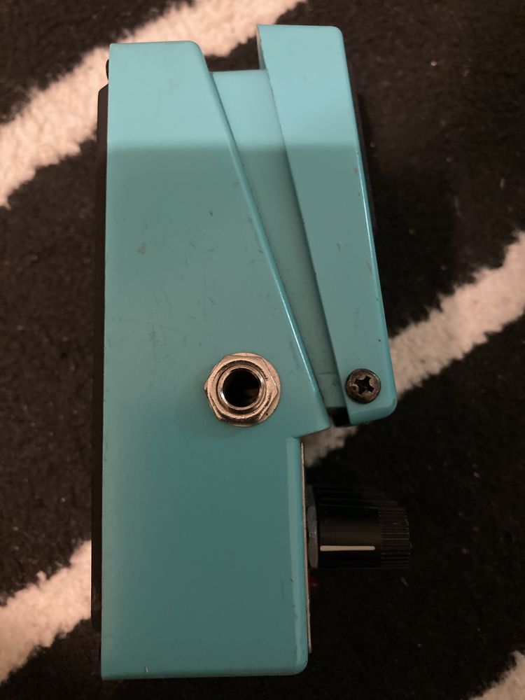 Pedal boss limiter compressor