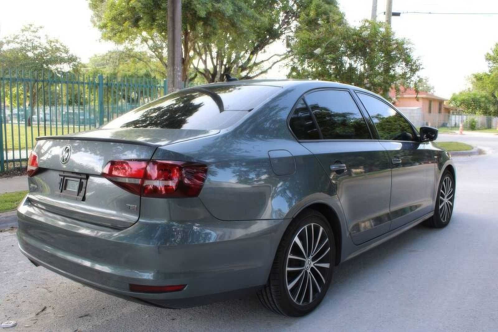 2016   Volkswagen   Jetta