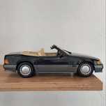 Модель 1/18  Mercedes-Benz 500 SL  Maisto