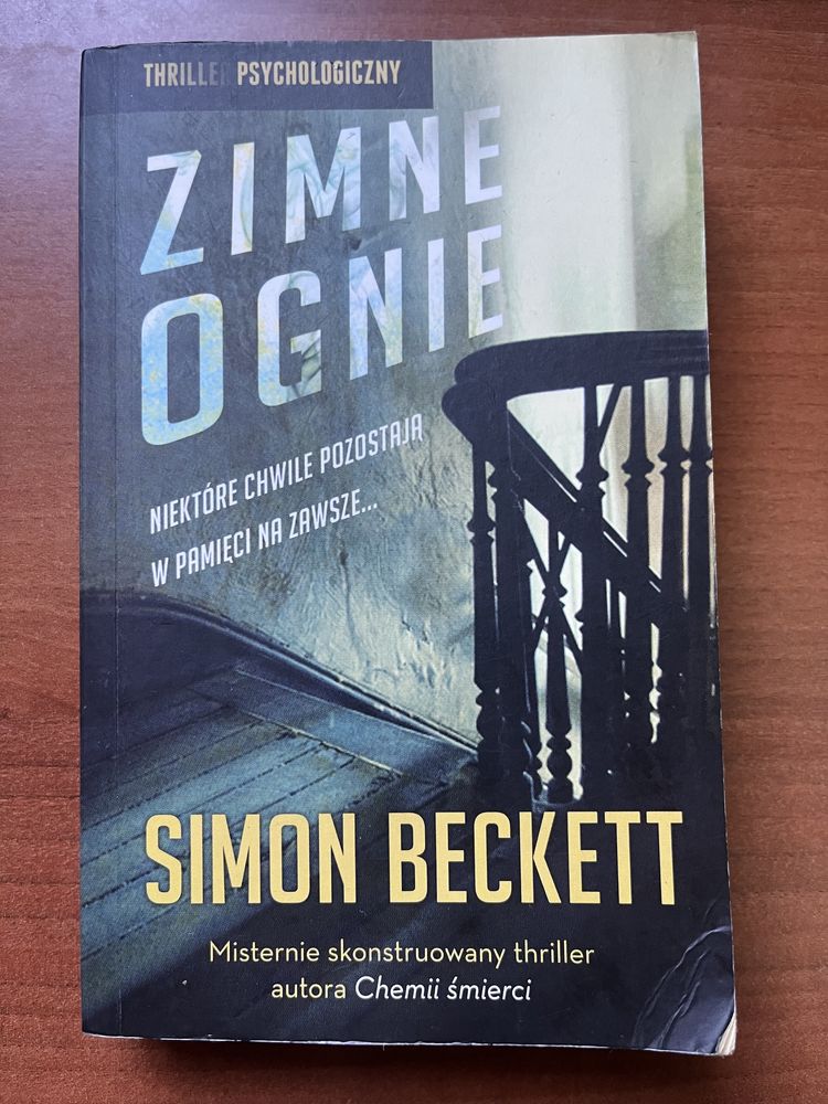 Książka „Zimne ognie” Simon Beckett