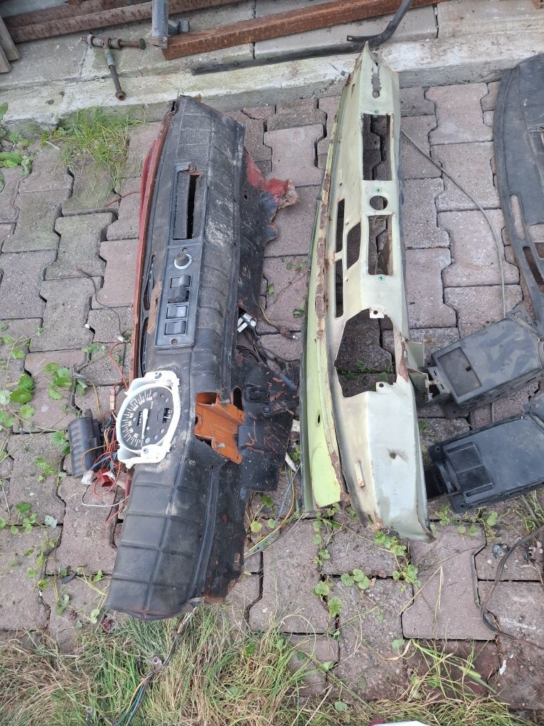 Fiat 126p st kompletna deska rozdzielcza z instalacją licznik panel