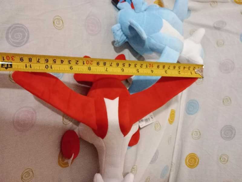 Pokémon peluche latios e latias