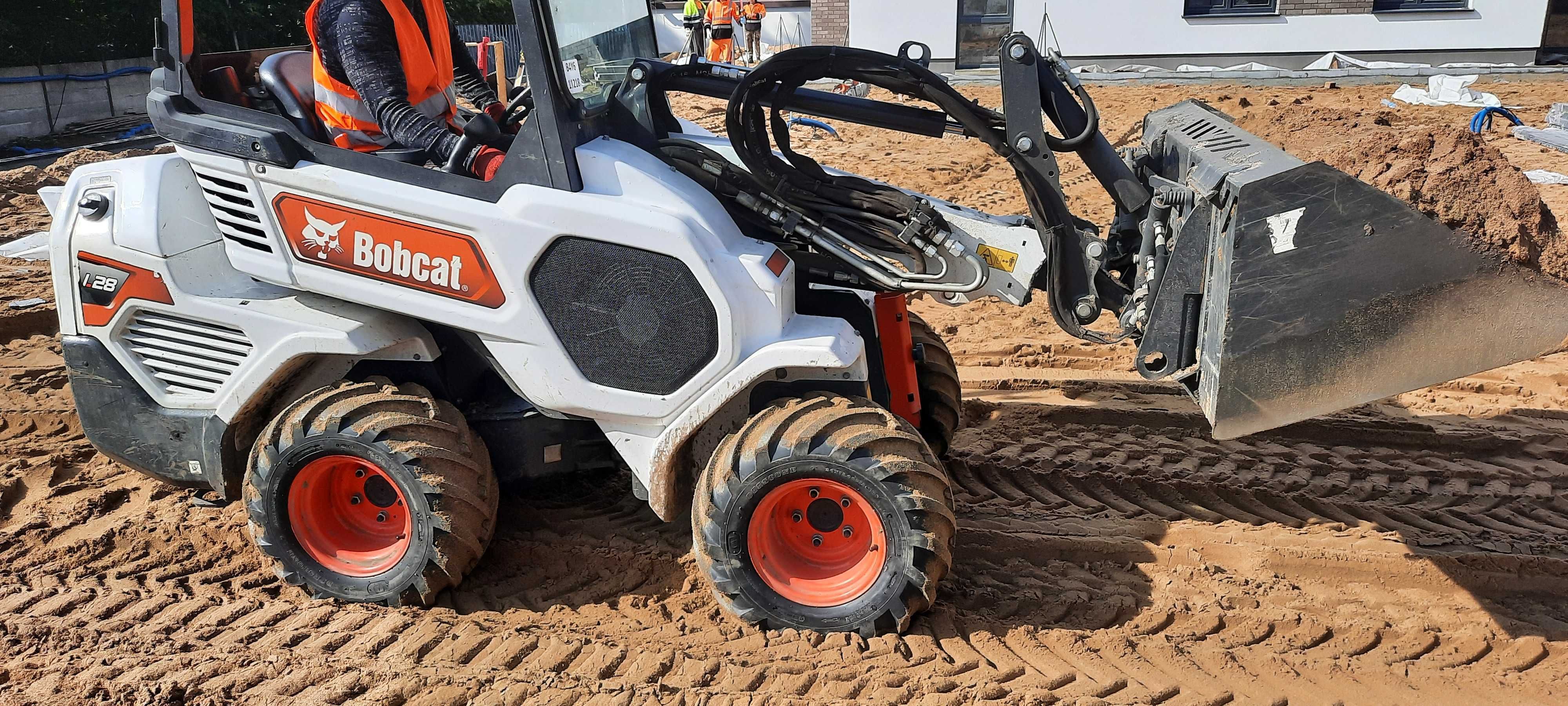 Mini ładowarka Bobcat Avant wozidło szer 120 waga 1,7T miniładowarka