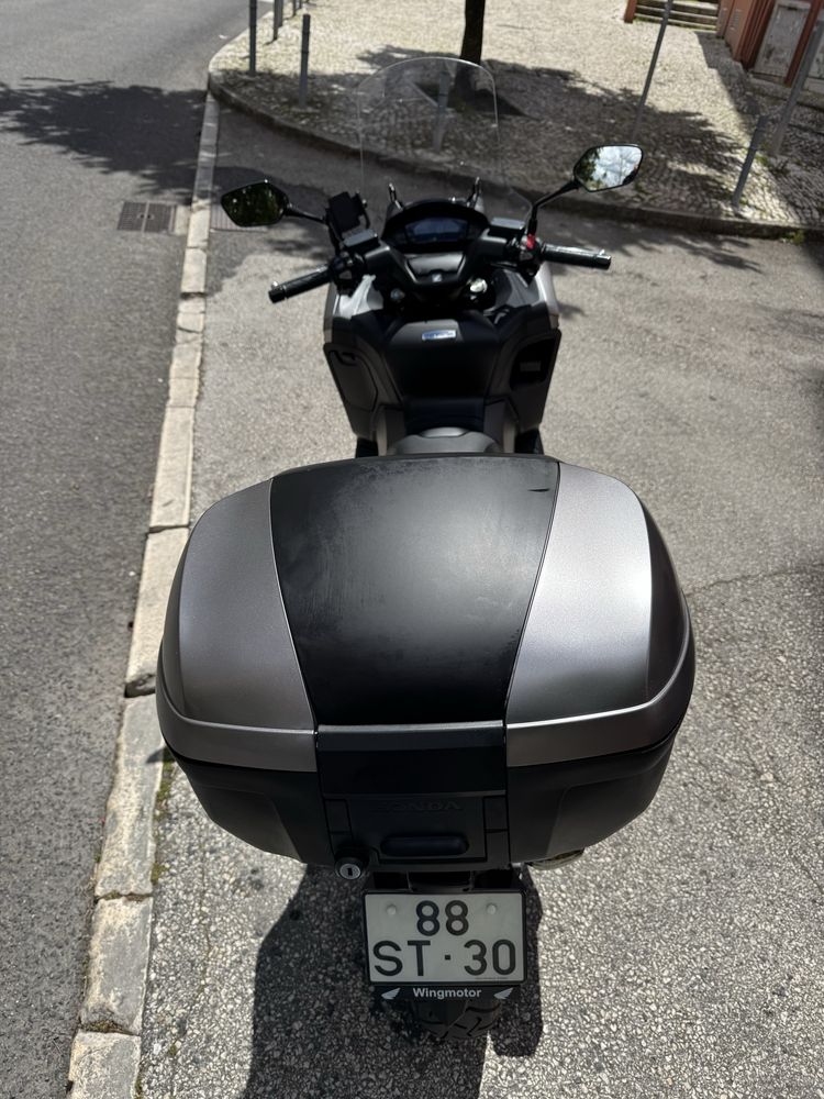 Moto honda integra
