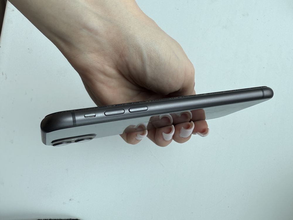 iPhone 11, 64гб неверлок