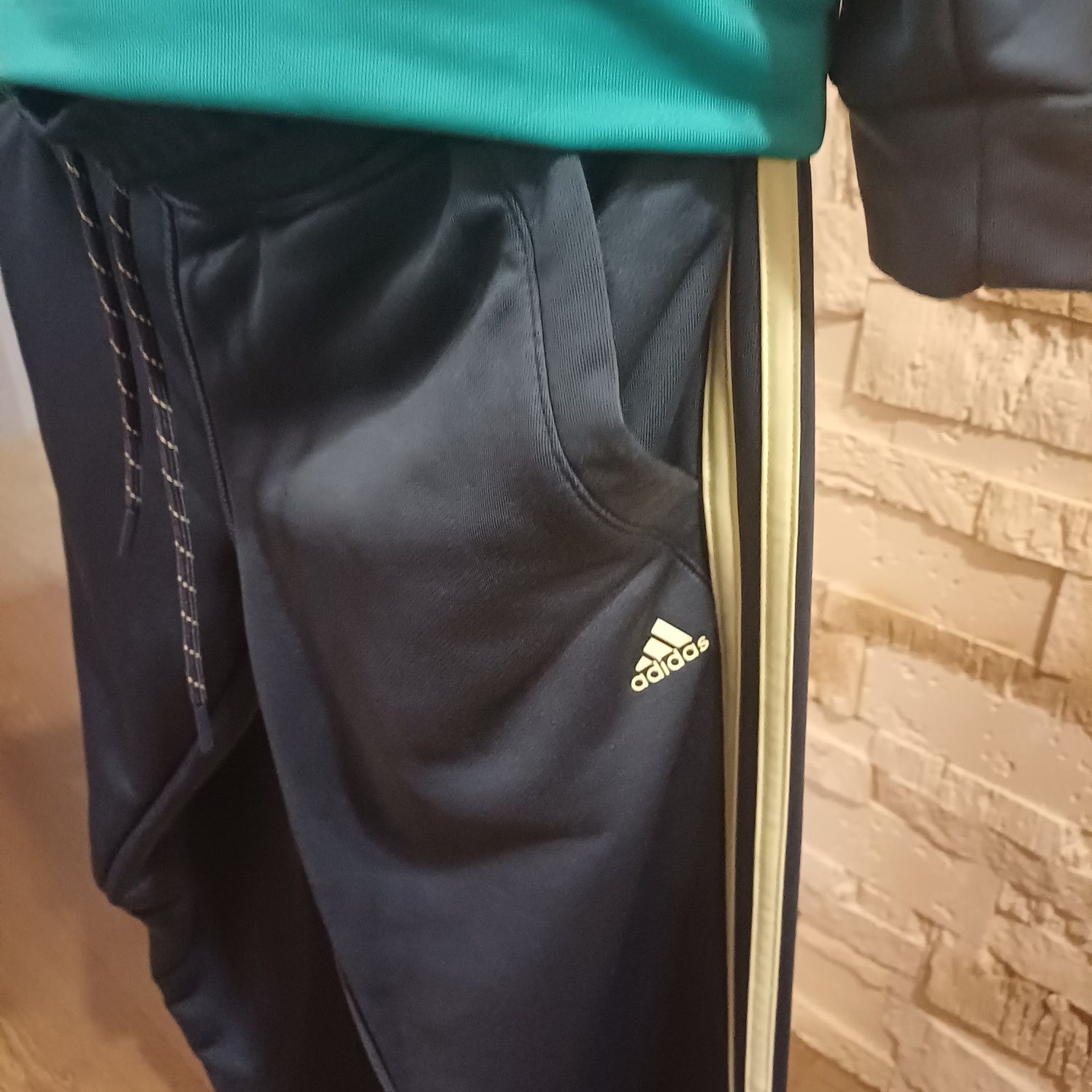Oryginalny dres Adidas