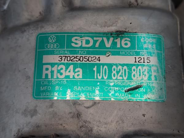 Compressor AC VOLKSWAGEN Golf IV (1J1)
