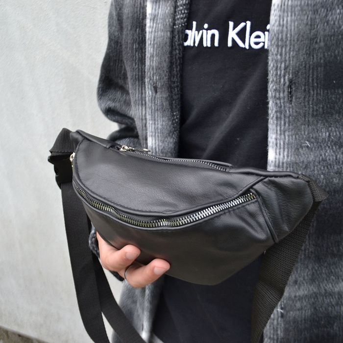 Бананка шкіряна. Сумка на пояс зі шкіри.