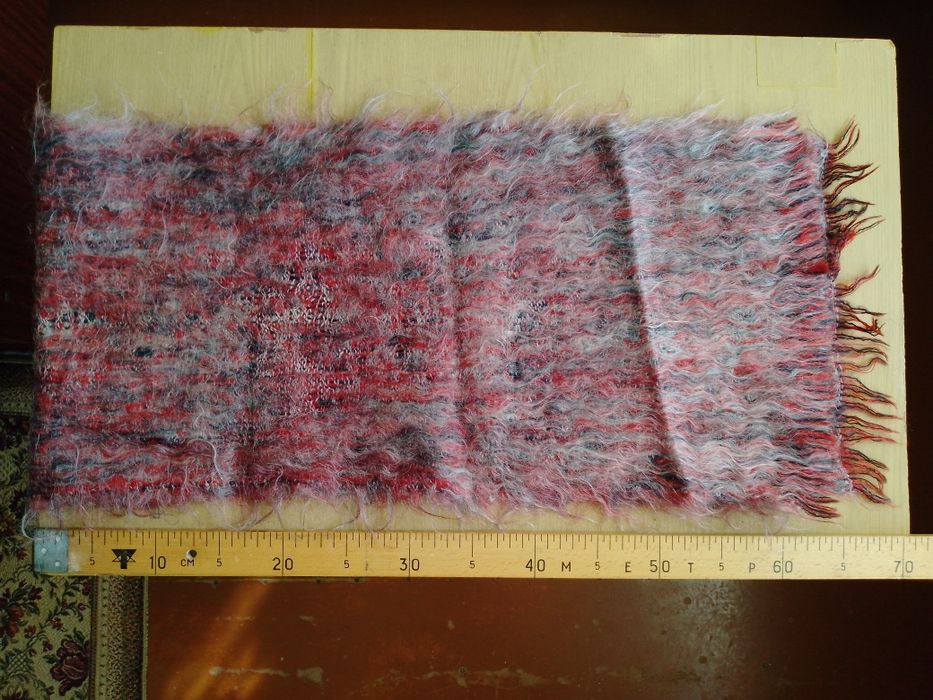 Продаються шарфи махерові.