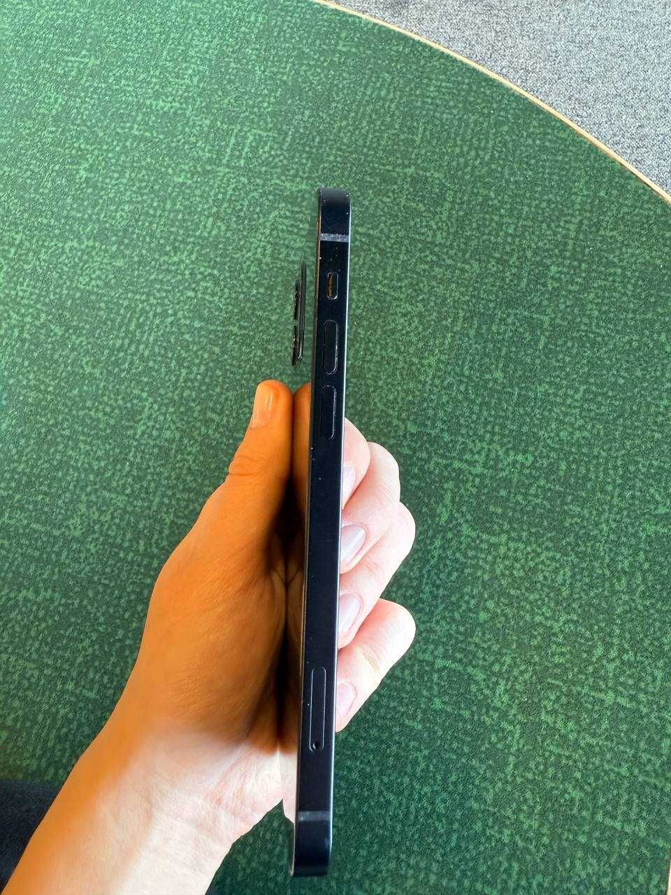 Smartfon Apple iPhone 12 5G Black 64GB- FV 23%
