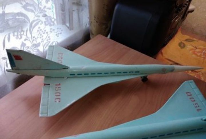 Игрушка СССР самолёт Ту 144