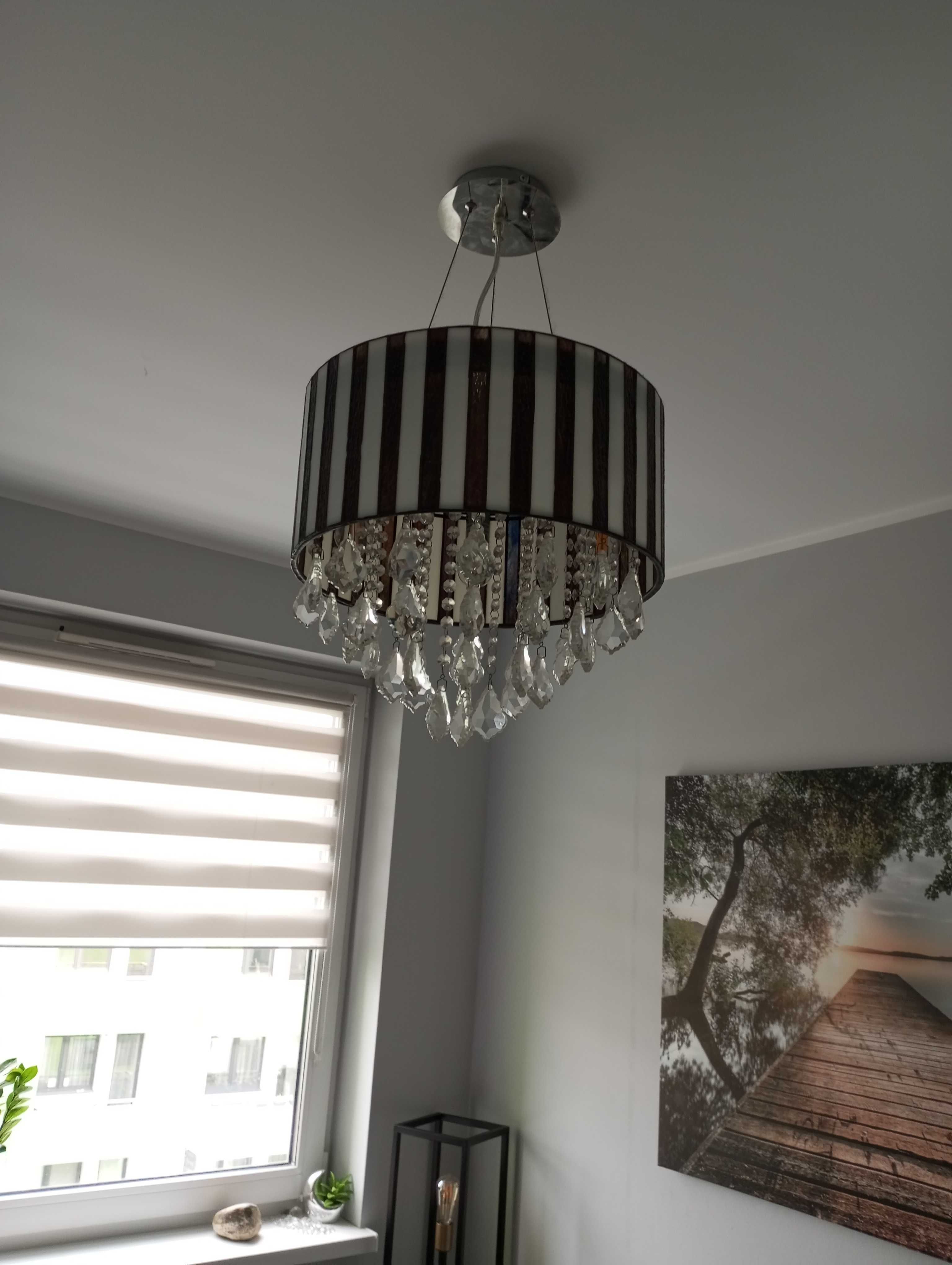 Lampa glamour z witrażami