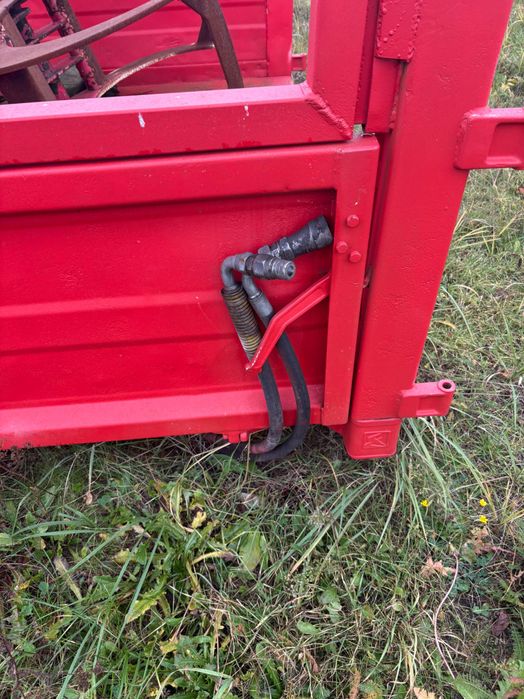 Hakowiec Platforma skrzynia ładunkowa  z hds + łyżka