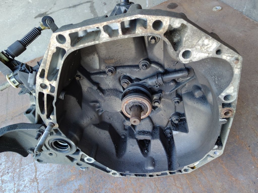 Skrzynia biegów renault Clio 1,5 CDTI 2007 r