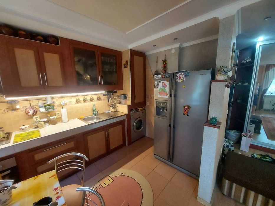 В оренду 2-кімнатна квартира з АГВ, з ремонтом біля ринку «Вишенька».