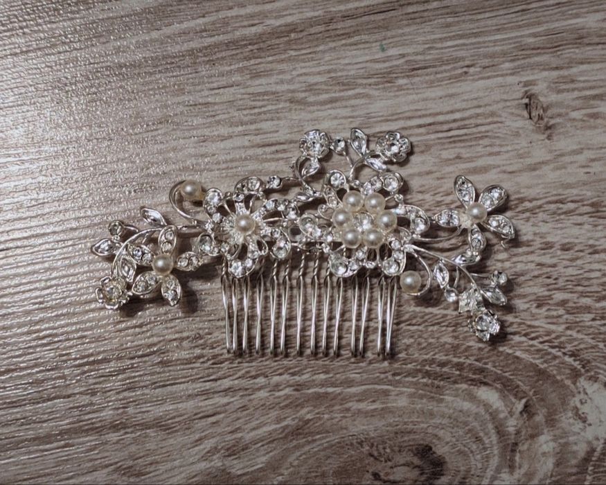 Ozdoba do włosów z perełkami