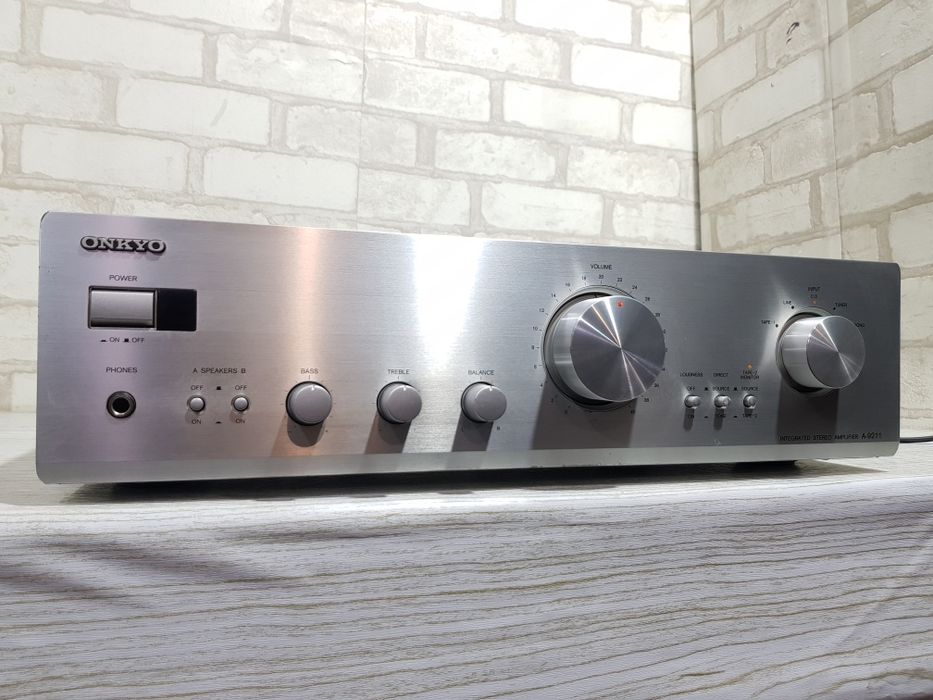 Стерео підсилювач ONKYO A-9211,*2х80 Вт, б/у з Німеччини