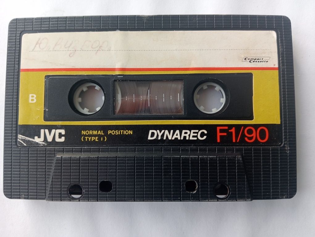 Аудио кассета в коллекцию JVC DYNAREC F 1