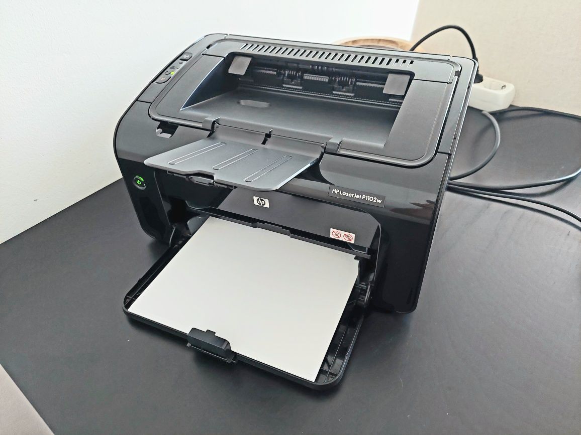 HP laserjet pro p1102w