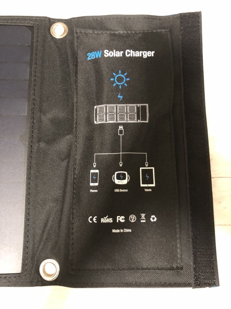 Солнечная панель батарея походная портативная  Solar 28 charger.