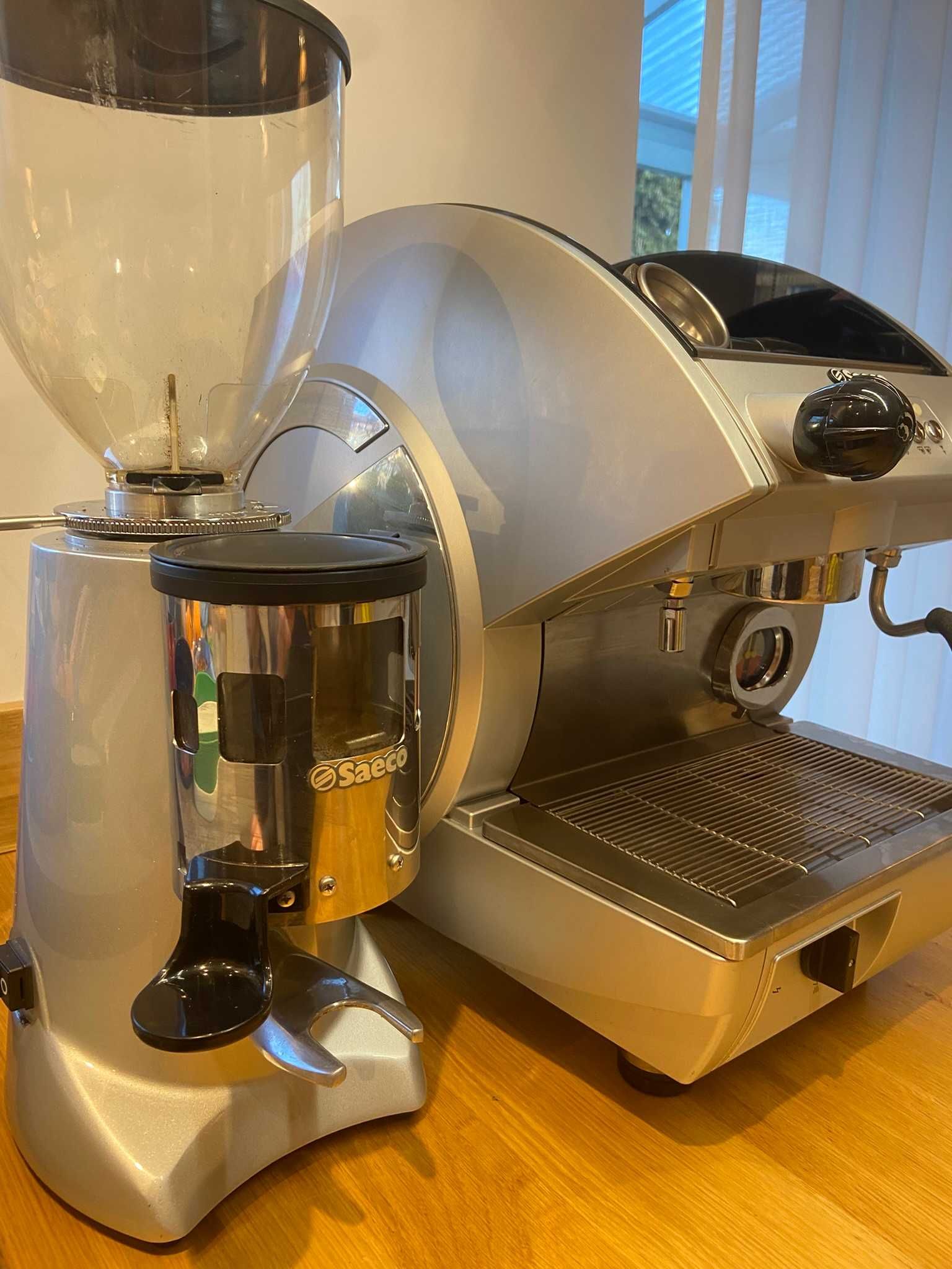 używany Ekspres do kawy Saeco Aroma Compact SE 100 wraz młynkiem