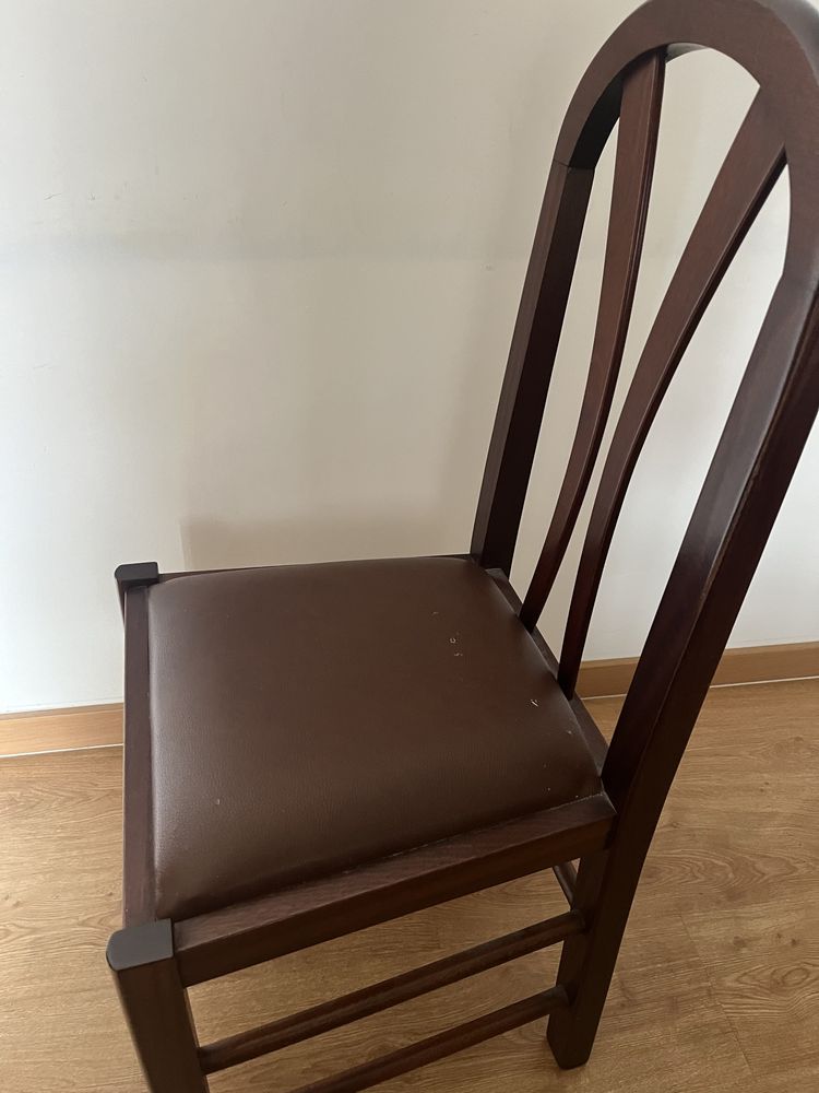 Mesa Dobravel com duas cadeiras