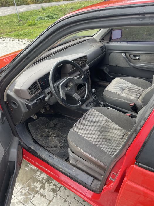 Продам машину потребує рук