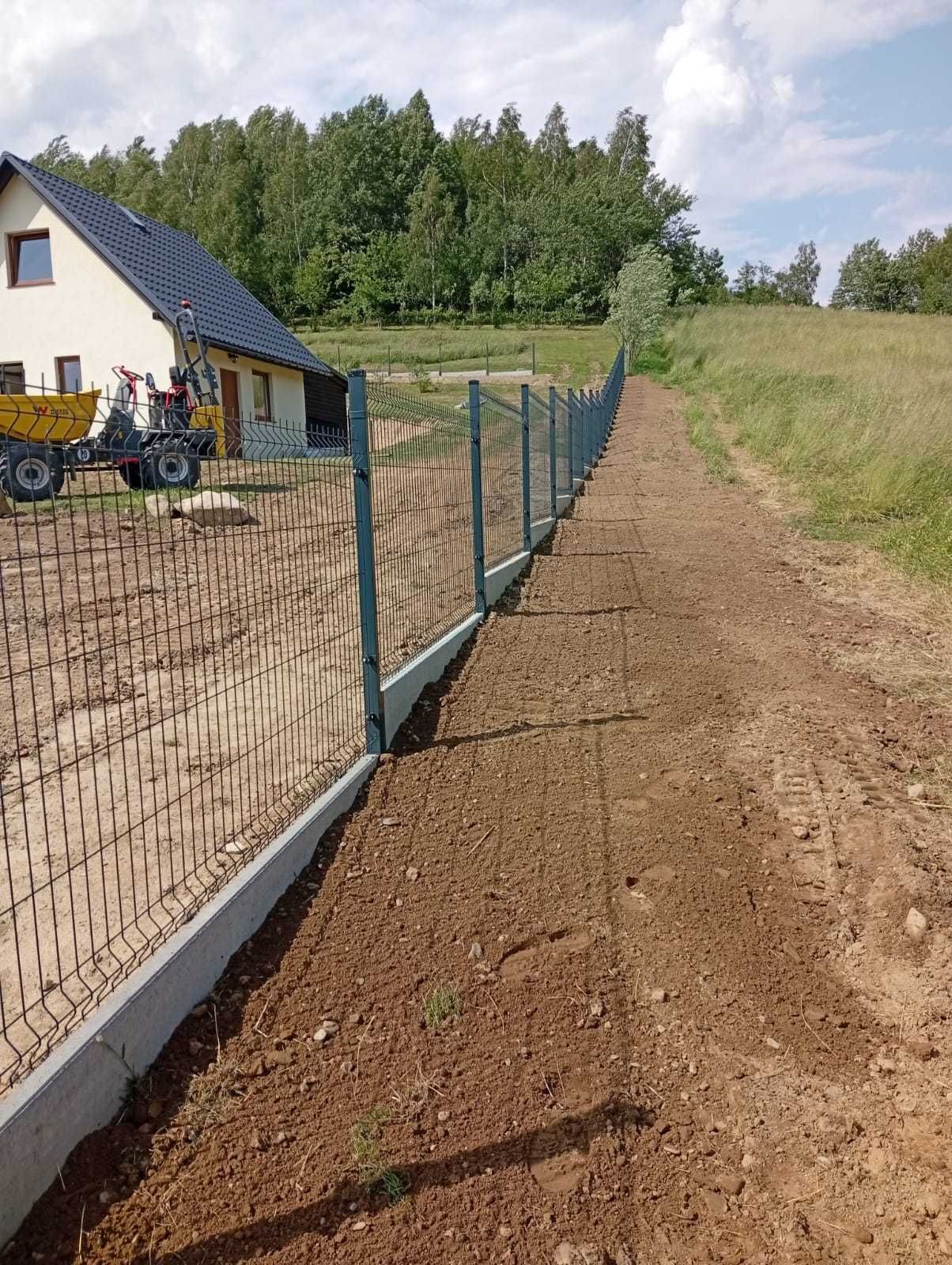 Usługi minikoparką, Roboty ziemne, Niwelacja terenu