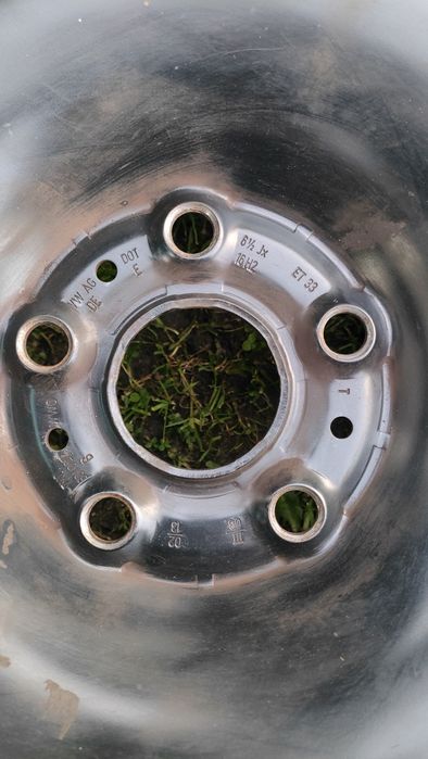 Oryginalne felgi stalowe 16 vw