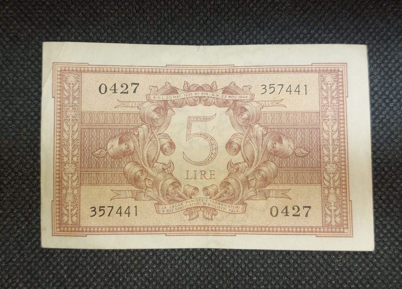 Nota de 5 liras 1944