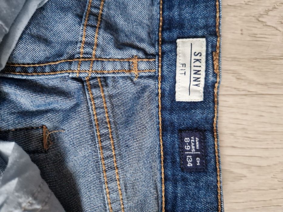 Джинси, штани для хлопчика на 8-9 років