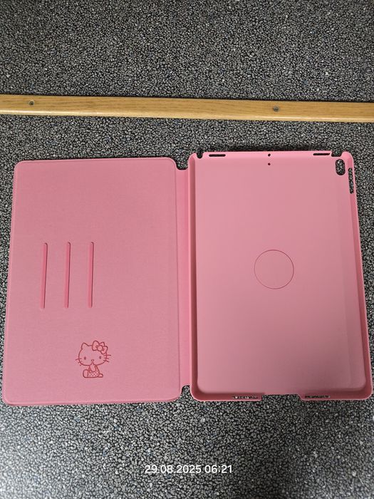 Etui pokrowiec na tablet apple iphone, helllo Kitty różowy,  niestety