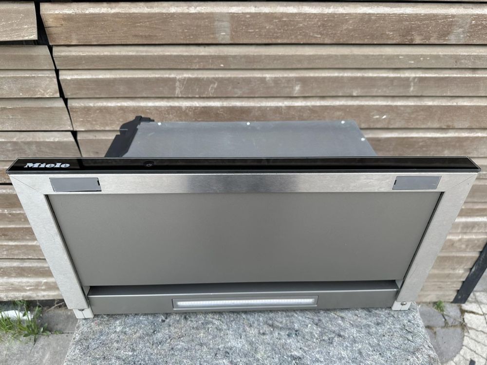 Вбудована витяжка Miele DAS 4631 OBSW