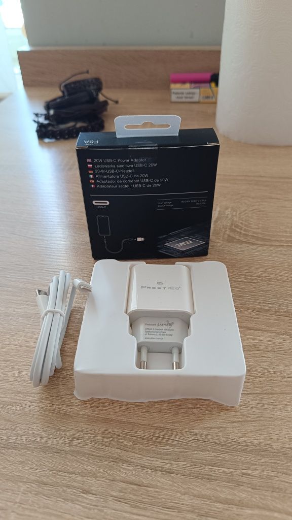 Ładowarka sieciowa USB Typ C USB-C PD Power Delivery QC 3A 20W biała