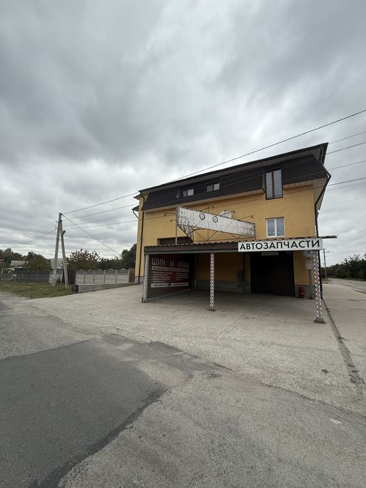 Будинок + бизнес шиномонтаж,Шевченківський,Григорія Чечета 1