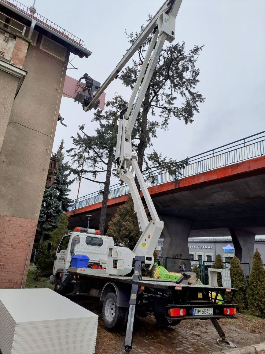 Usługi podnośnikem koszowym/zwyżka/usługi budowlane