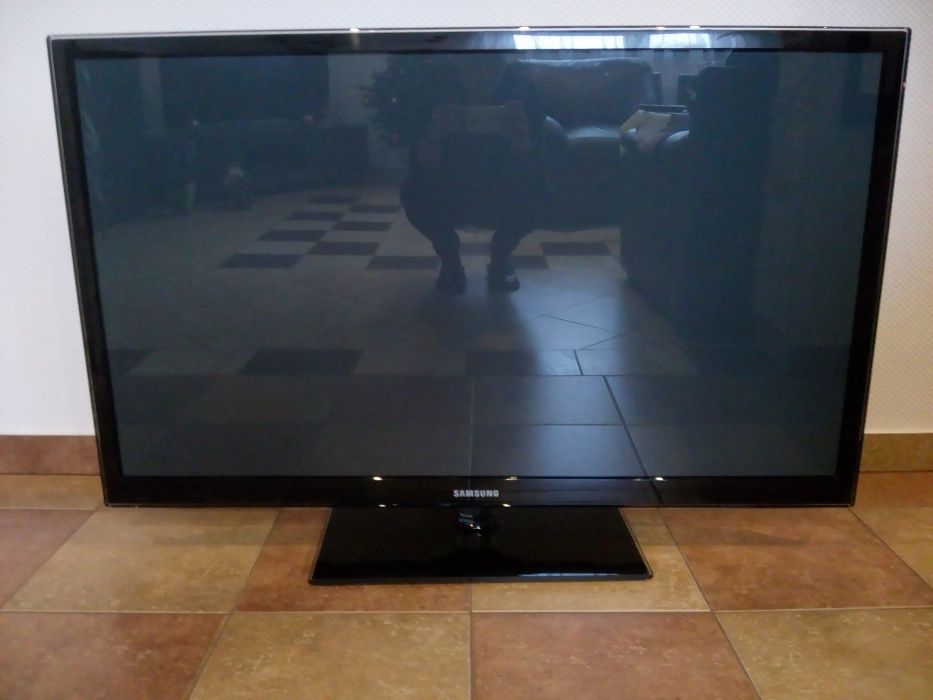 Telewizor Samsung 51" 3D Full HD, model PS51E550D1W + okulary 3D