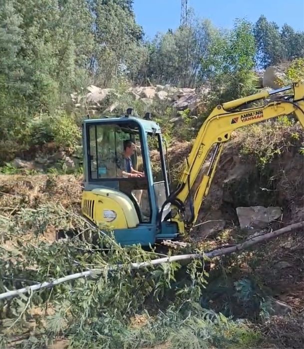 Sevicos de terraplanagem e limpeza terreno
