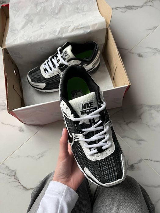 Кросівки Nike Air Zoom Vomero 5 Dark Grey (36-45)