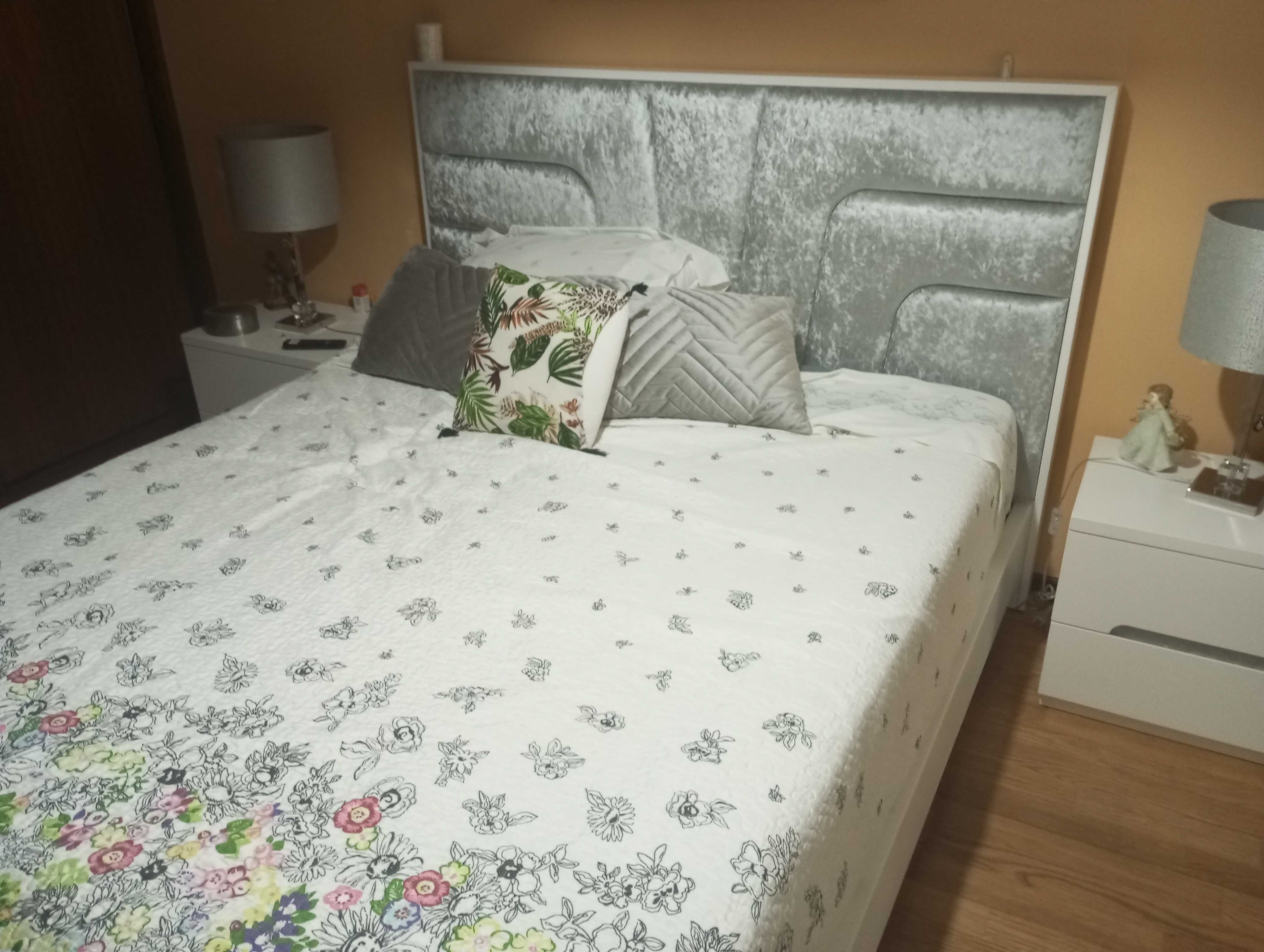 Quarto de casal como novo 17 meses
