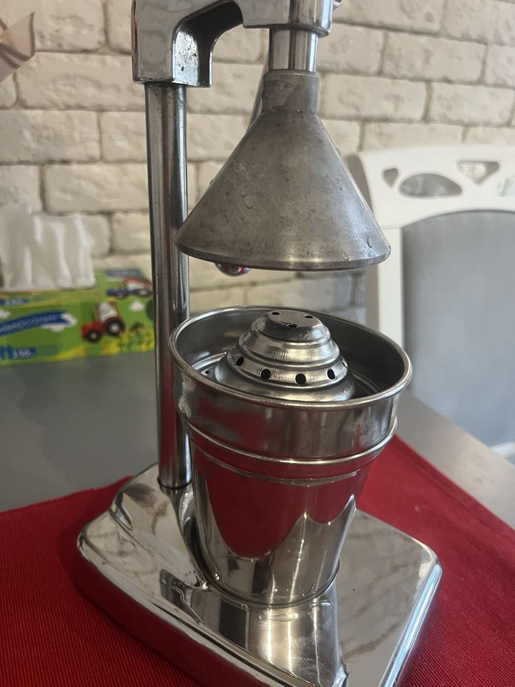 Прес для цитрусових , граната , ручна соковижималка