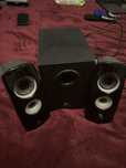 Colunas pc logitech