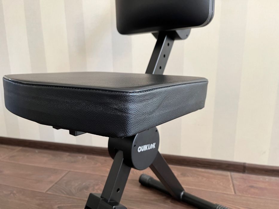 стілець для гітариста б/в QUIKLOK DX749
