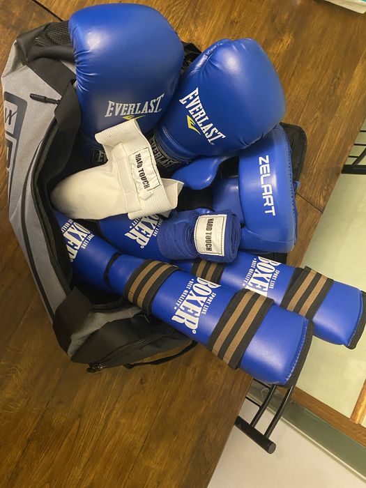 Продам все нове для единоборства