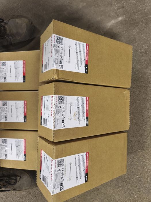 Wkręty do płyty warstwowej