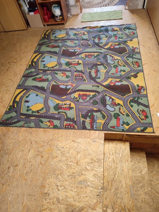 Dywany/ chodnik używane