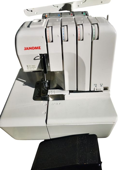Overlock Janome Super Stan